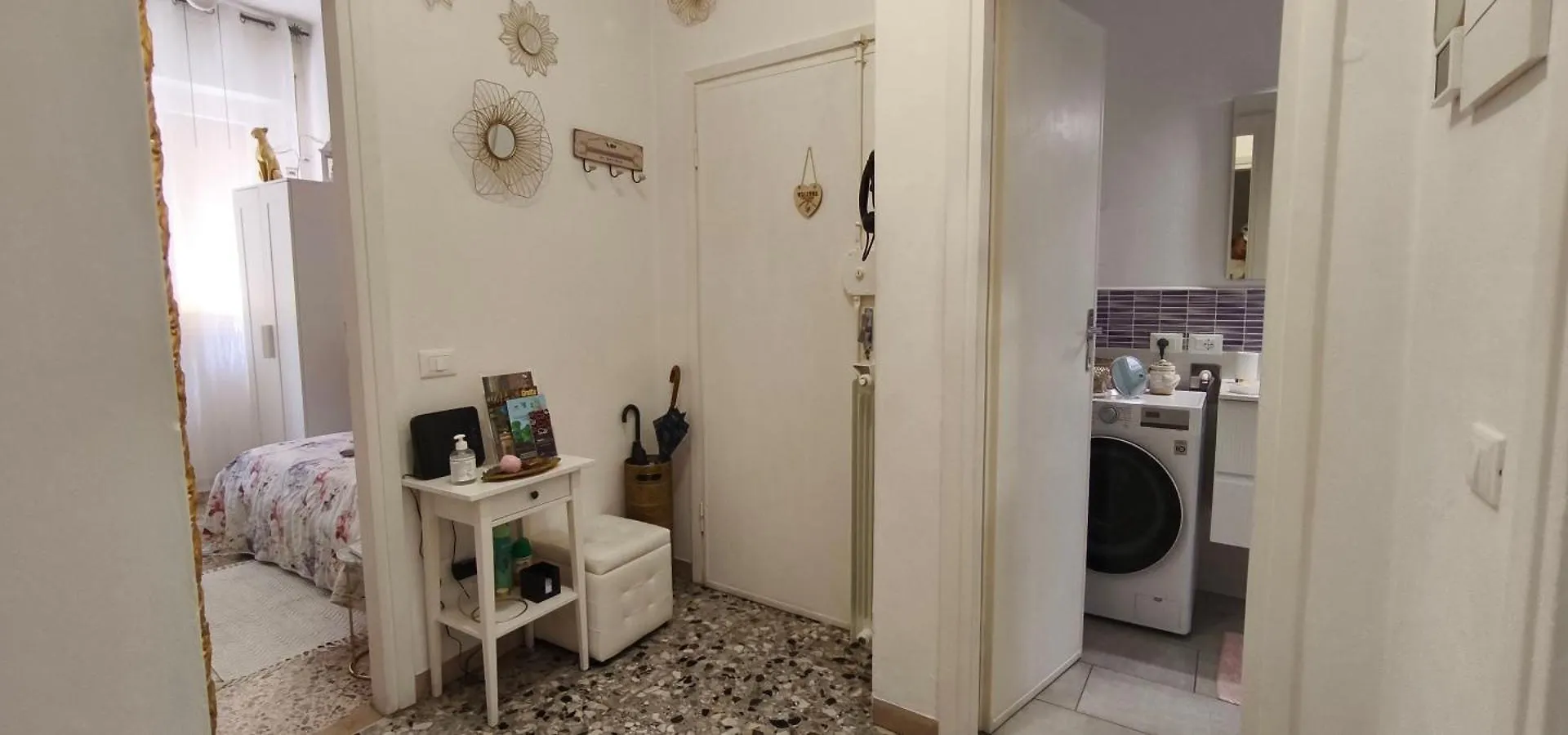 Boutique Apartment With Terrace Viareggio Italy